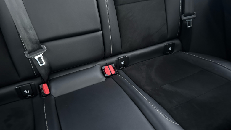 Volvo Xc40 2.0 B4P R DESIGN 5dr Auto Petrol Estate